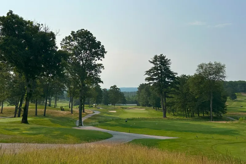 lochmere-course-grass-3x2-800w