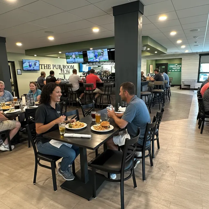 Busy bar lochmere greenside restuarant