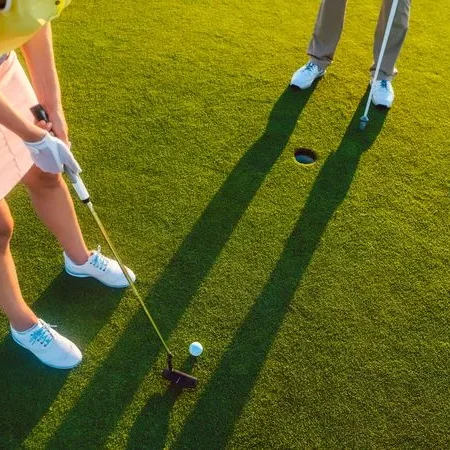 putting Lochmere Golf Course